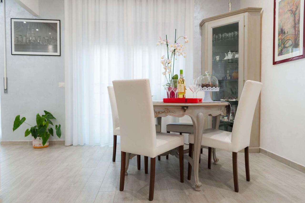 M&M House Lägenhet Rom Exteriör bild